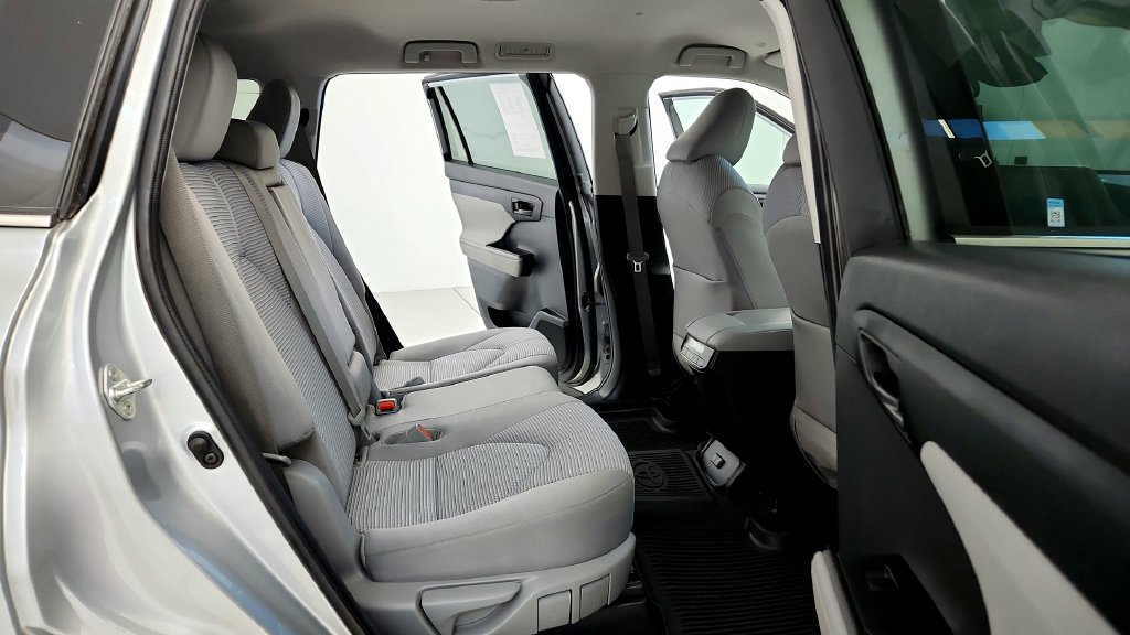 Certified 2020 Toyota Highlander L AWD/4WD image 29