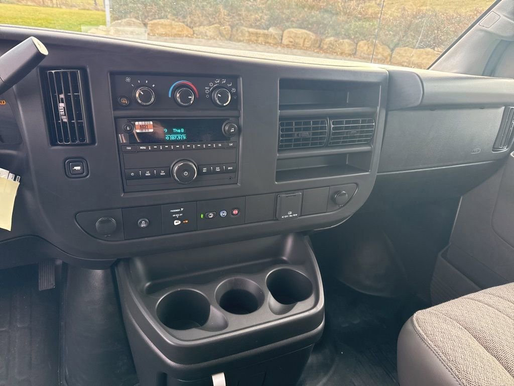 New 2025 GMC Savana 2500 Work Van w/ Enhanced Convenience Package image 43