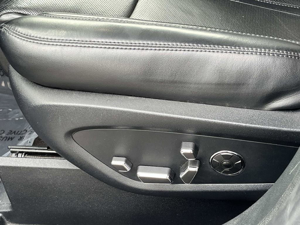 Used 2021 Lincoln Nautilus Reserve w/ Equipment Group 202A image 28