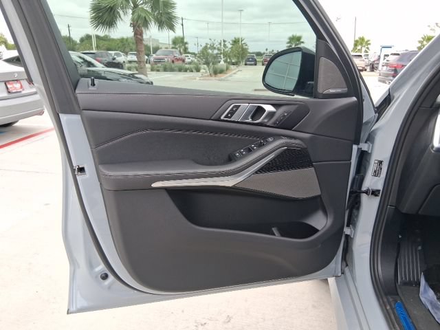 New 2026 BMW X5 sDrive40i w/ M Sport Package RWD image 13