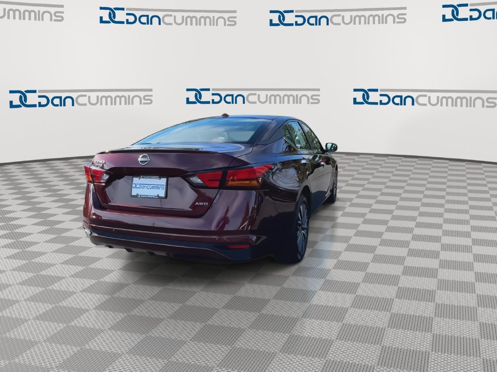 Used 2025 Nissan Altima 2.5 SV AWD/4WD image 8
