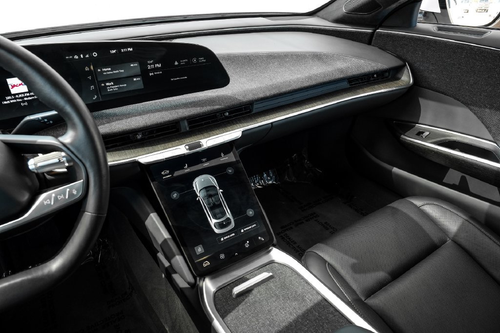 Used 2024 Lucid Air Touring AWD/4WD image 23