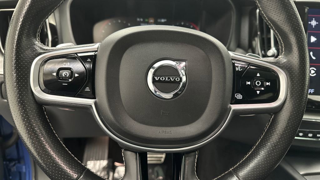 Used 2018 Volvo XC60 T6 R-Design w/ Convenience Package AWD/4WD image 15