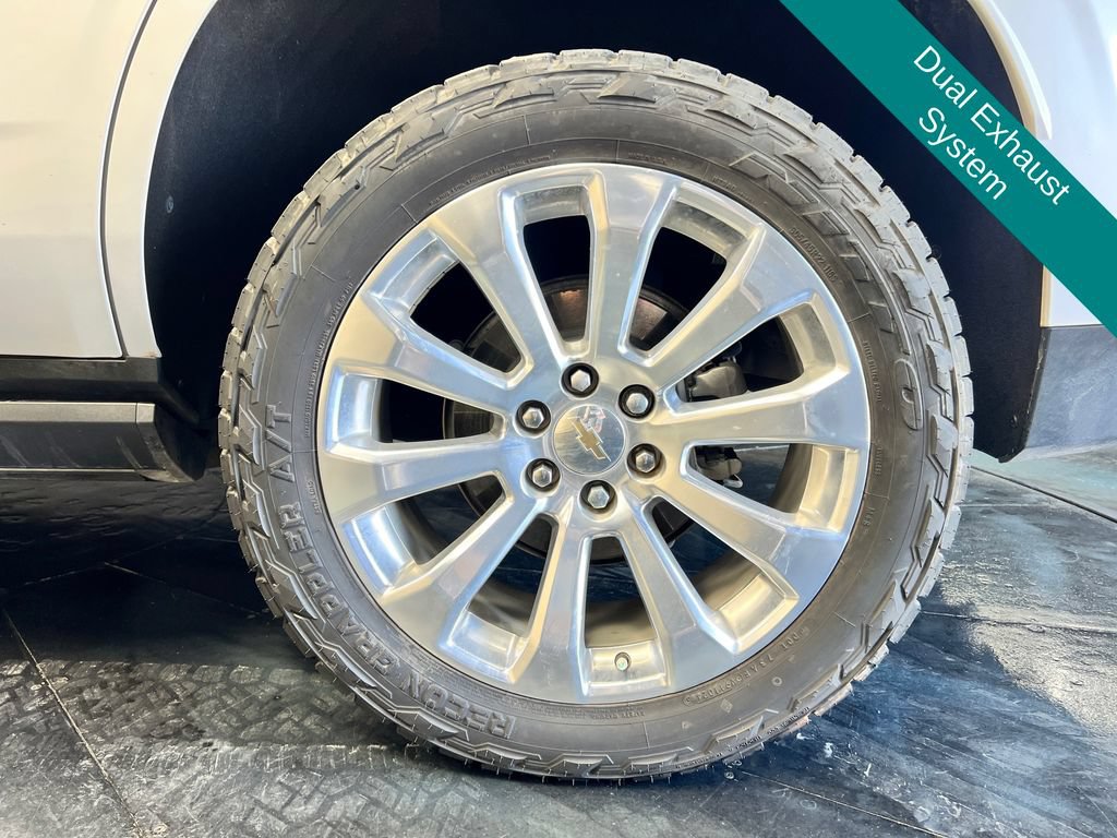 Used 2024 Chevrolet Tahoe Premier AWD/4WD image 26