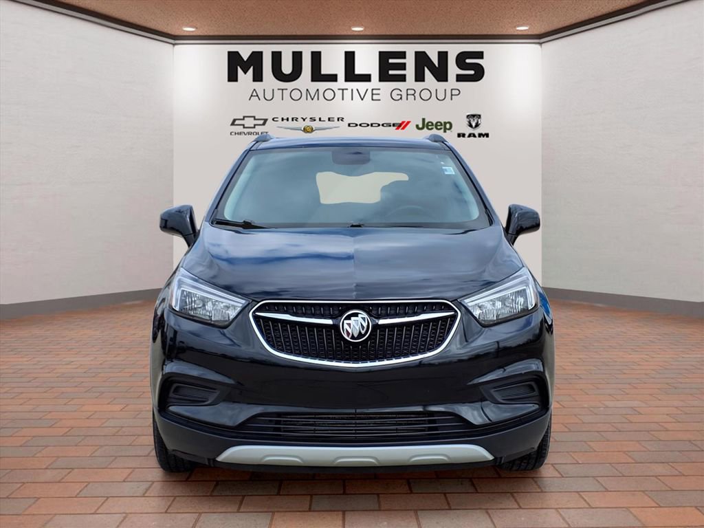 Used 2022 Buick Encore Preferred w/ Safety Package image 2