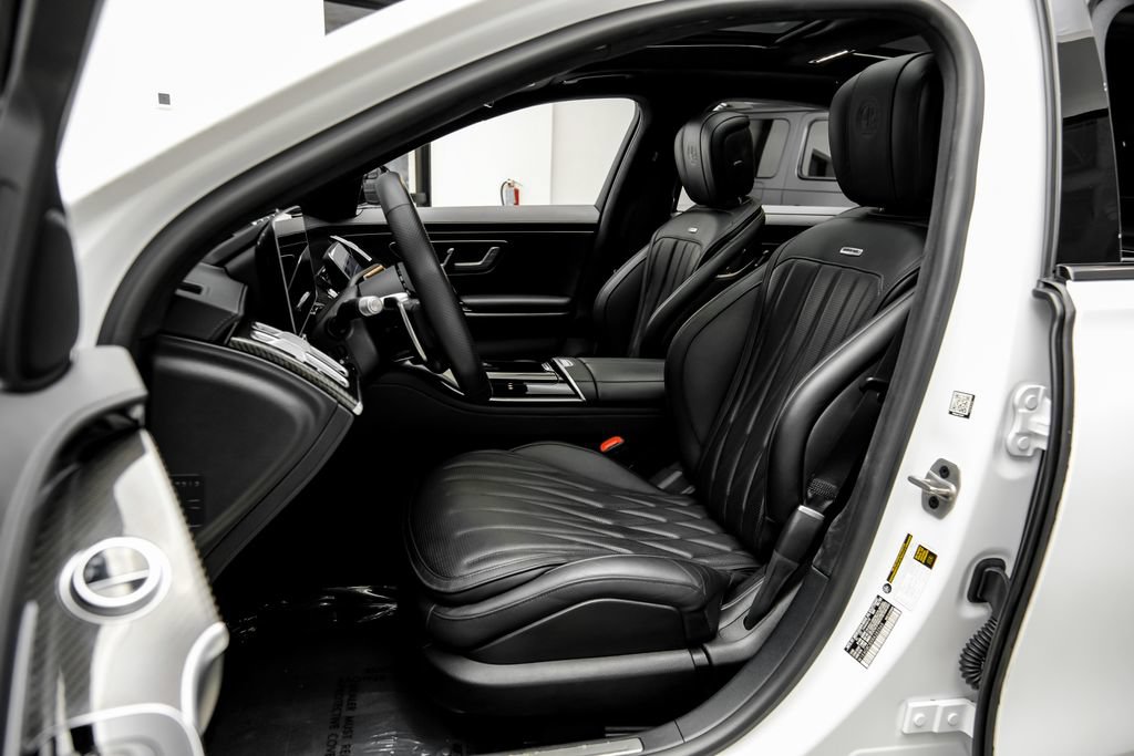 Used 2024 Mercedes-Benz S 63 AMG S w/ Carbon Fiber Exterior Package image 41