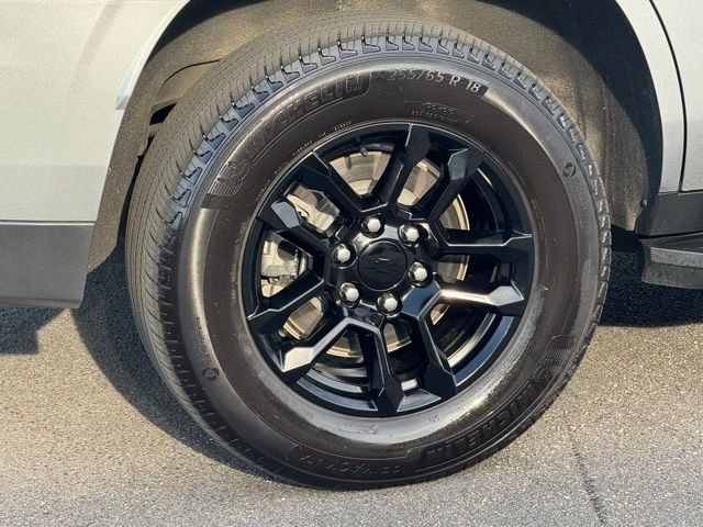 Used 2025 Chevrolet Tahoe LT w/ Comfort Package image 13