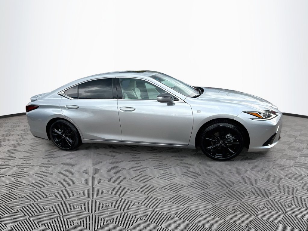 Used 2023 Lexus ES 350 F Sport w/ Accessory Package (Z1) FWD image 5