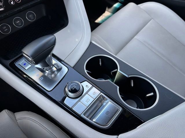 Used 2024 Genesis G70 2.5T RWD image 30