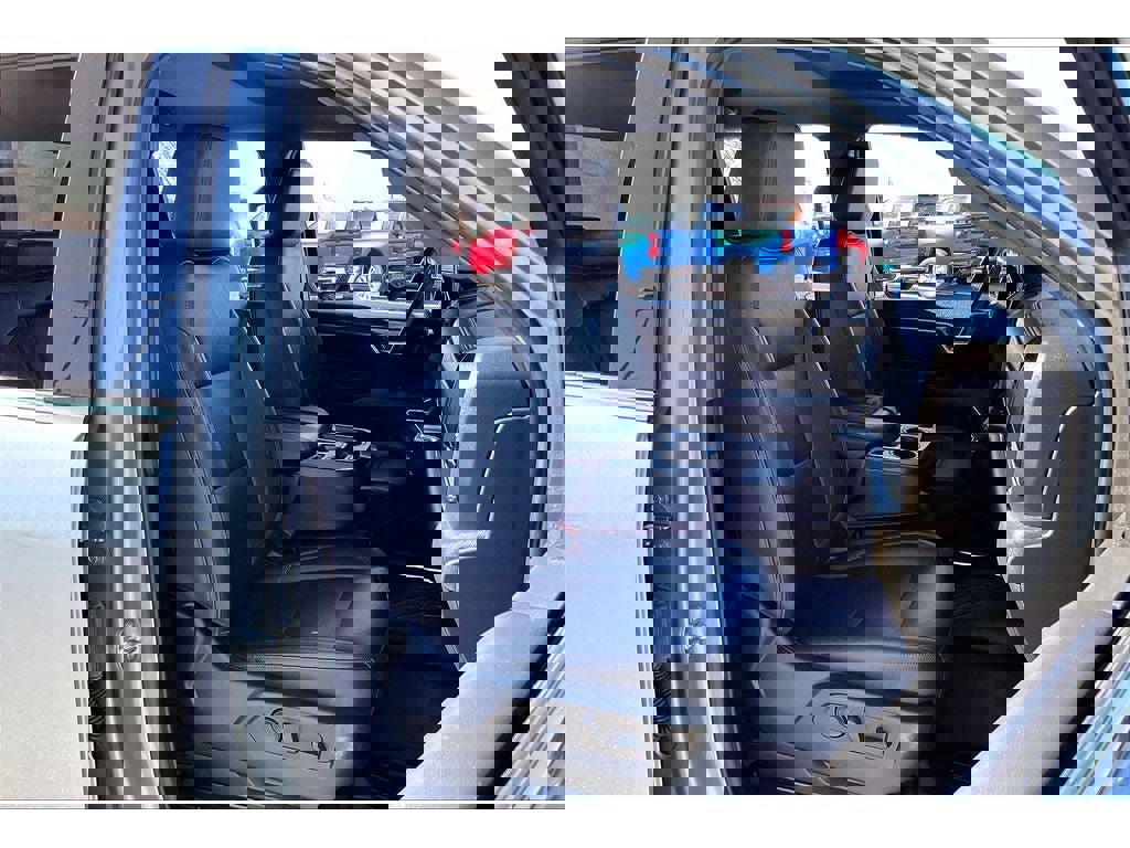 Used 2024 Chevrolet Silverado 3500 LTZ image 8