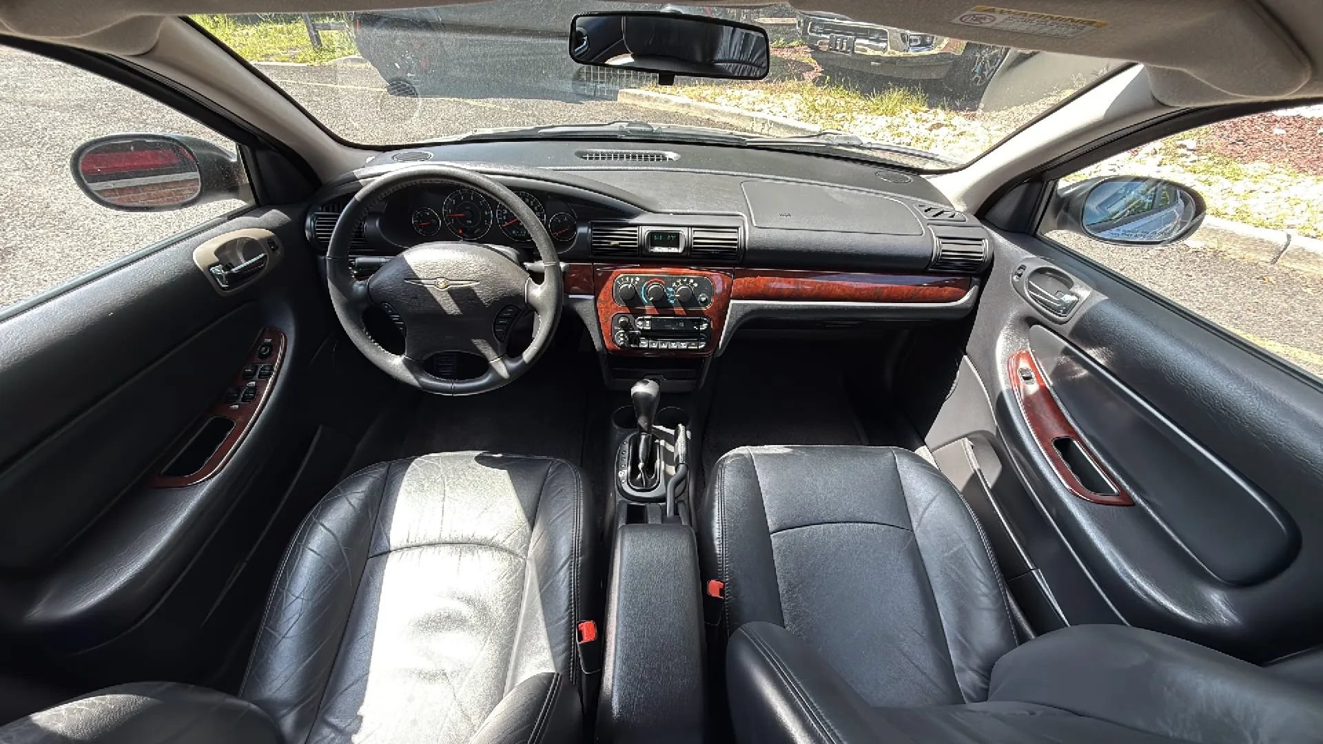 Used 2002 Chrysler Sebring LXi w/ Security Group FWD image 35
