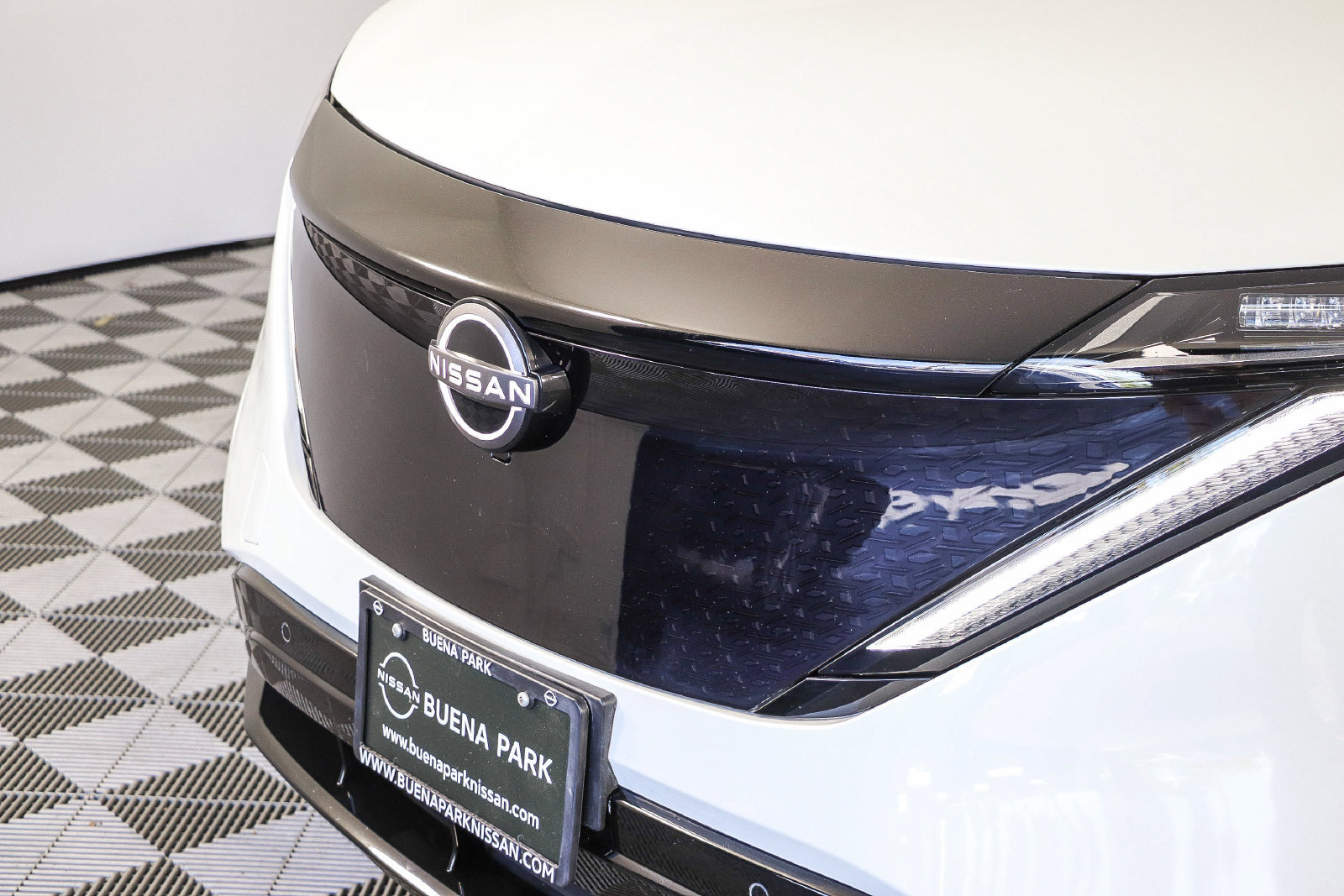 Used 2024 Nissan Ariya FWD image 5