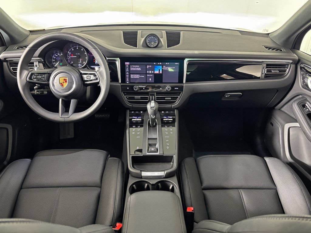 Certified 2026 Porsche Macan AWD/4WD image 20