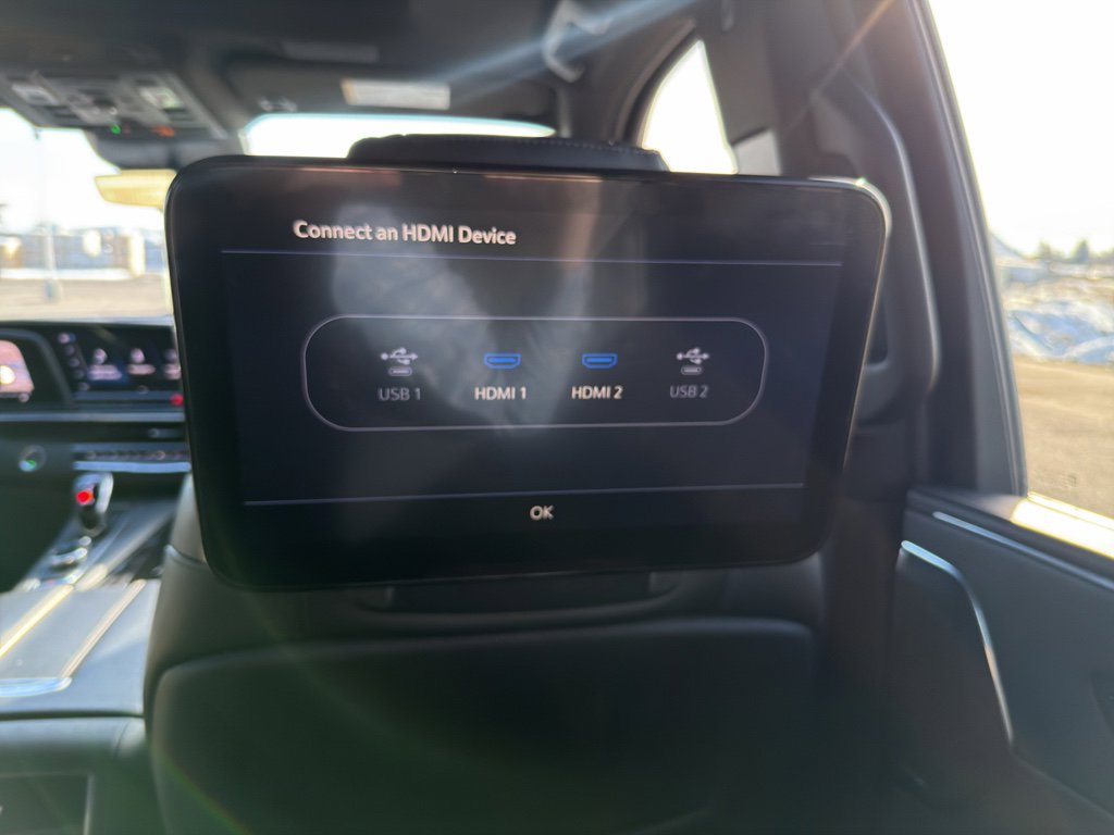 Used 2021 Cadillac Escalade ESV Sport w/ Driver Assist Tech Package image 21