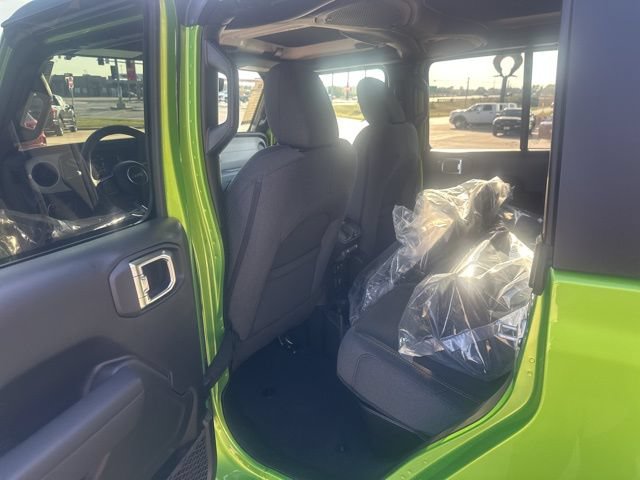 New 2025 Jeep Gladiator Sport AWD/4WD image 29