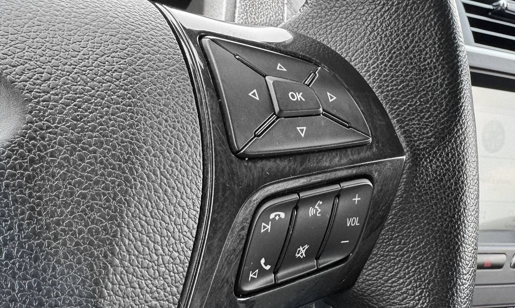 Used 2018 Ford Explorer XLT w/ Equipment Group 202A AWD/4WD image 21