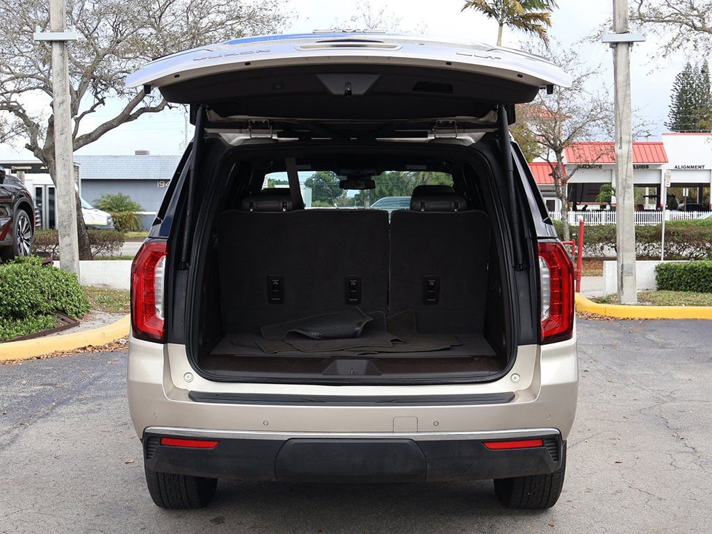 Used 2024 GMC Yukon SLT w/ SLT Luxury Package RWD image 19