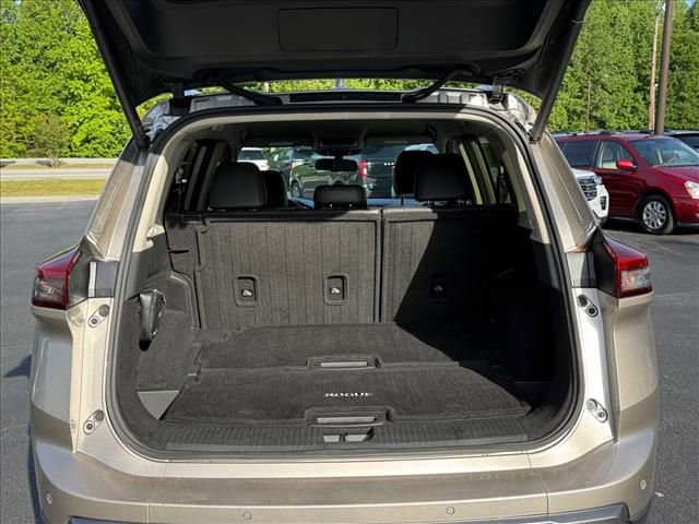 Used 2024 Nissan Rogue SL AWD/4WD image 15