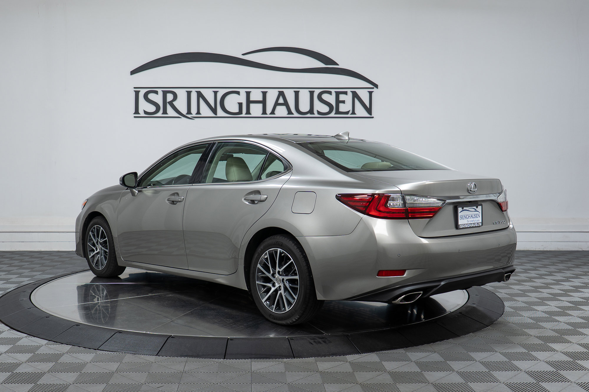Used 2016 Lexus ES 350 w/ Luxury Package w/Wood Trim image 7