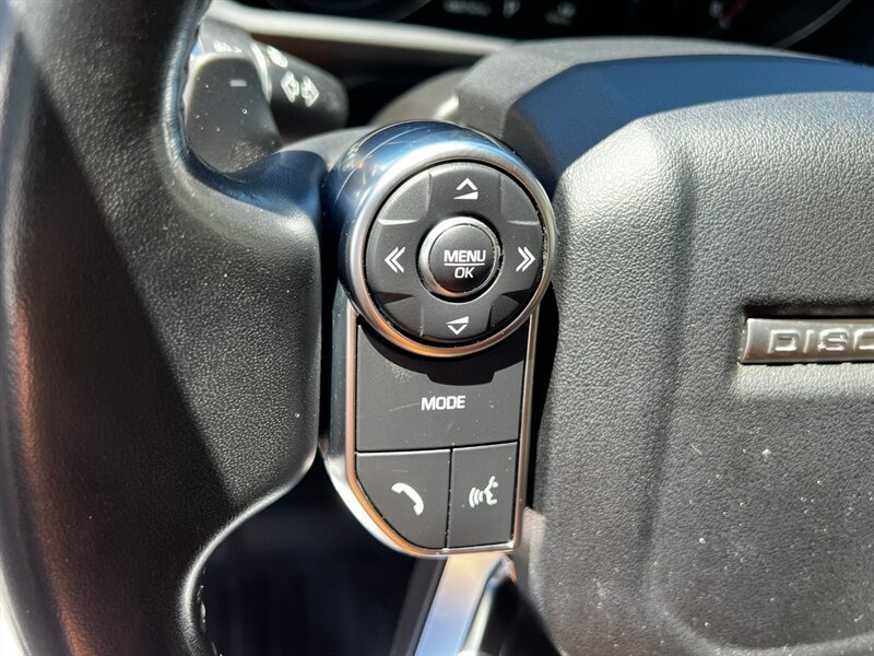 Used 2017 Land Rover Discovery HSE Luxury AWD/4WD image 38