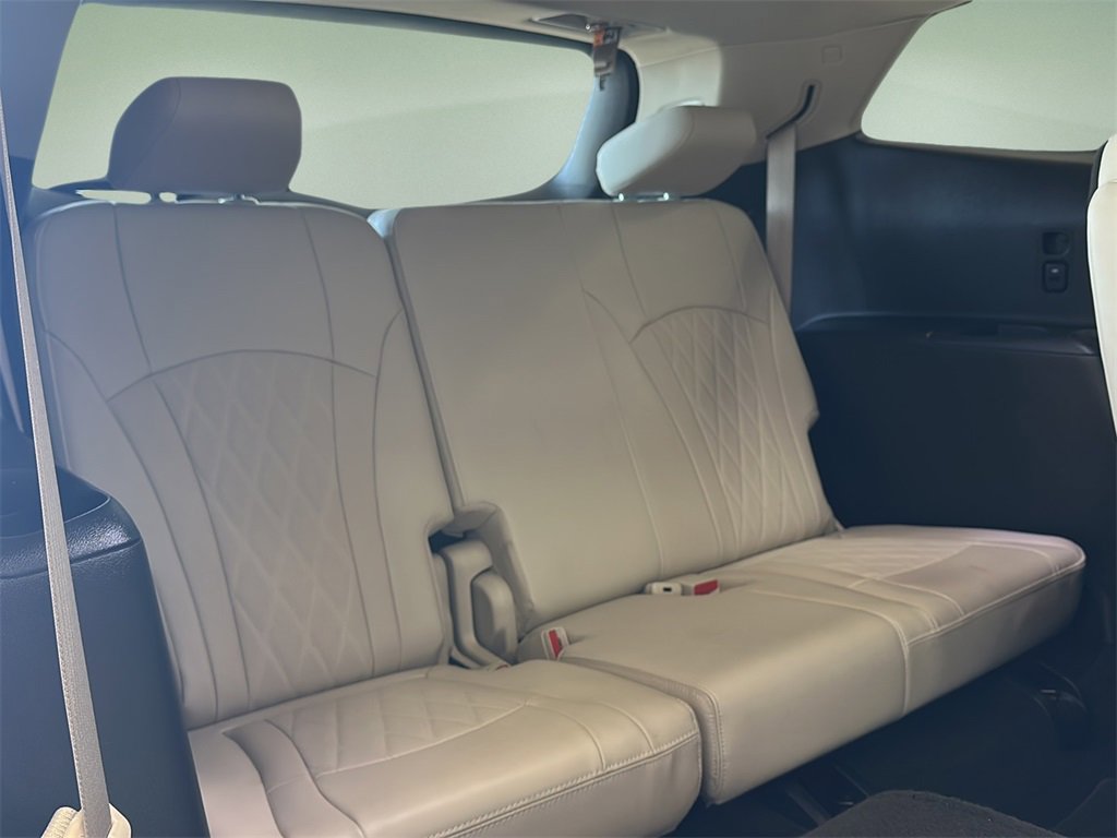 Used 2023 Buick Enclave Avenir w/ Avenir Technology Package image 30