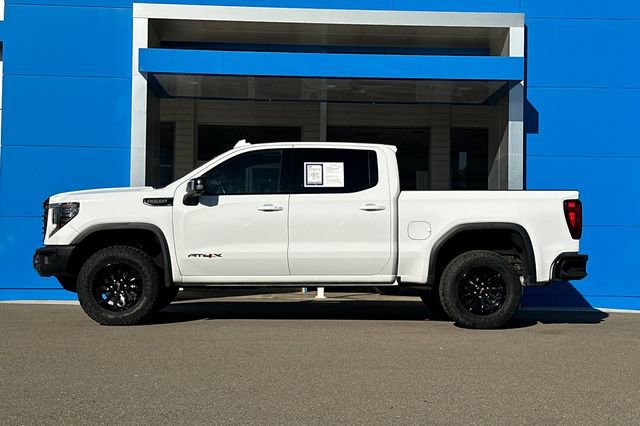Used 2023 GMC Sierra 1500 AT4X image 9