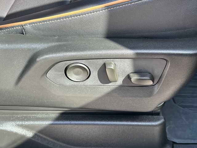 Certified 2024 GMC Yukon AT4 w/ AT4 Premium Package AWD/4WD image 18