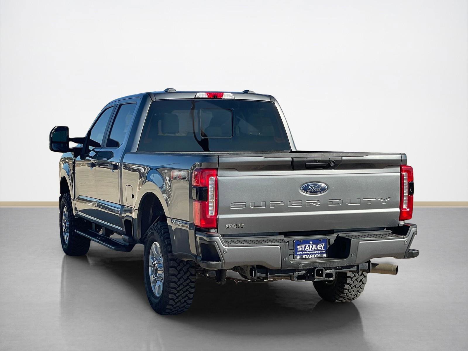 Used 2024 Ford F250 XL w/ STX Appearance Package image 5