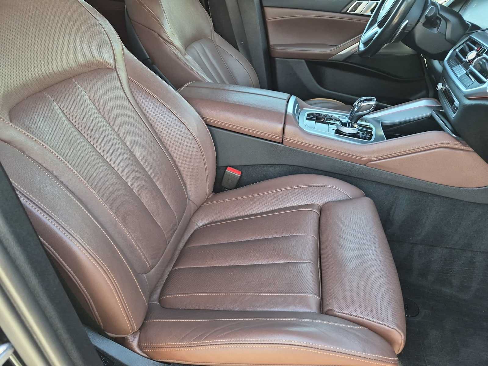 Used 2022 BMW X6 xDrive40i w/ M Sport Package AWD/4WD image 23
