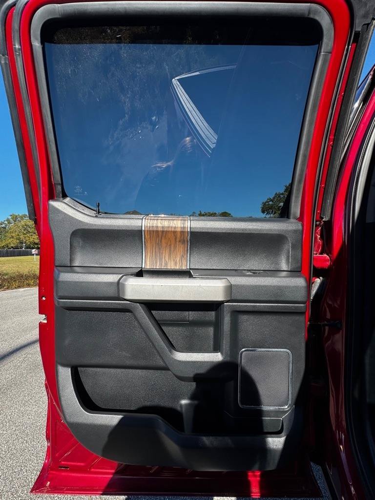 Used 2019 Ford F150 Lariat AWD/4WD image 10