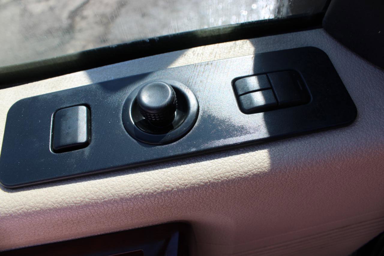 Used 2008 Ford F250 FX4 image 17