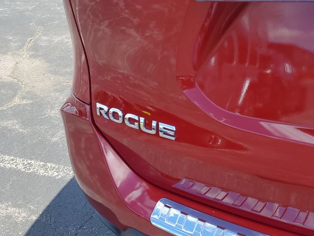 Used 2017 Nissan Rogue S AWD/4WD image 7