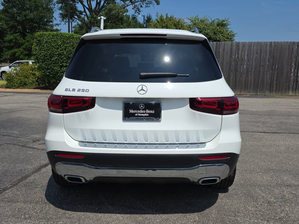 Certified 2022 Mercedes-Benz GLB 250 image 4