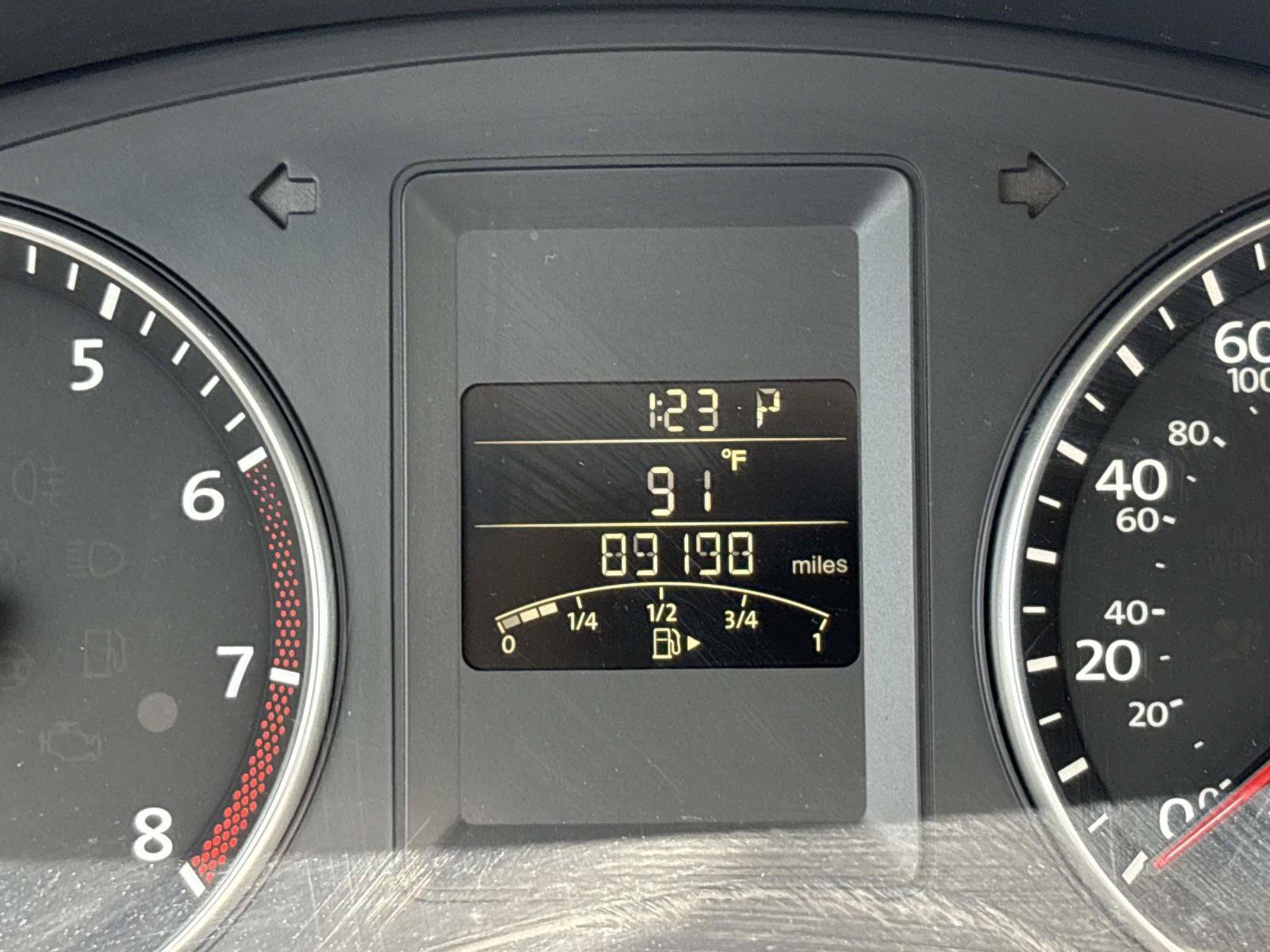Used 2012 Volkswagen Jetta SE FWD image 32