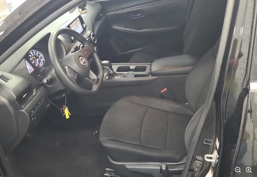 Used 2025 Nissan Sentra S FWD image 8