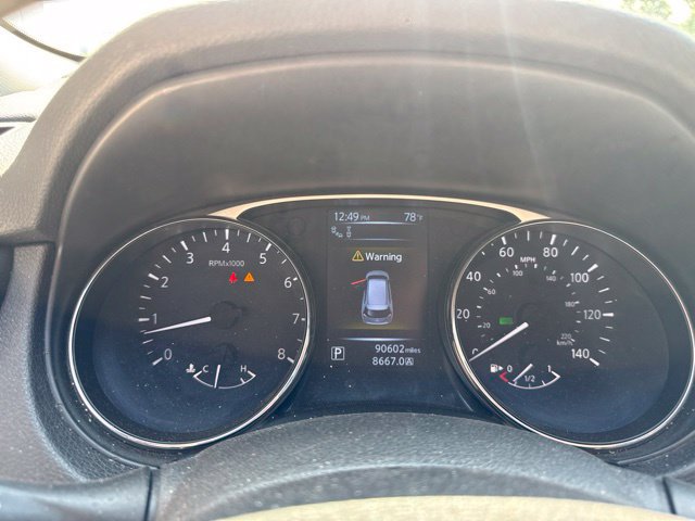 Used 2016 Nissan Rogue SL w/ SL Premium Package FWD image 3