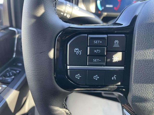 New 2026 Ford F250 Lariat w/ Black Appearance Package image 17