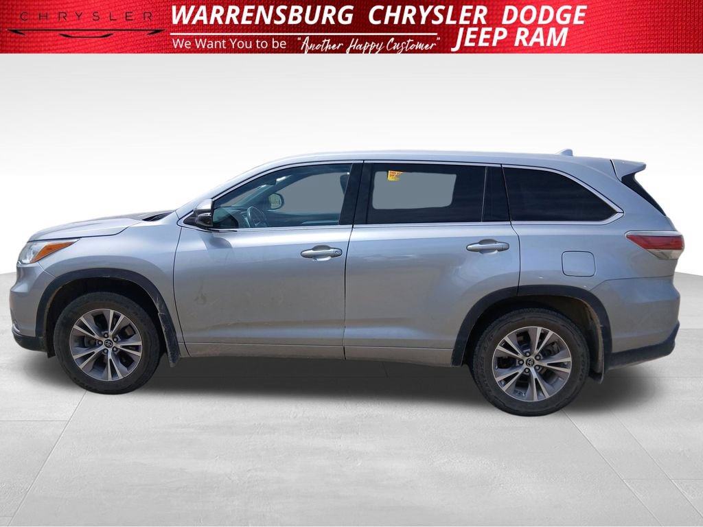 Used 2016 Toyota Highlander Plus AWD/4WD image 7