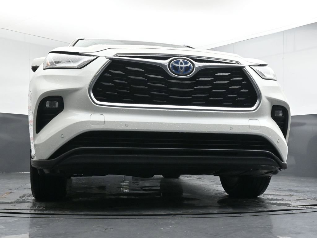 Used 2020 Toyota Highlander Limited image 19