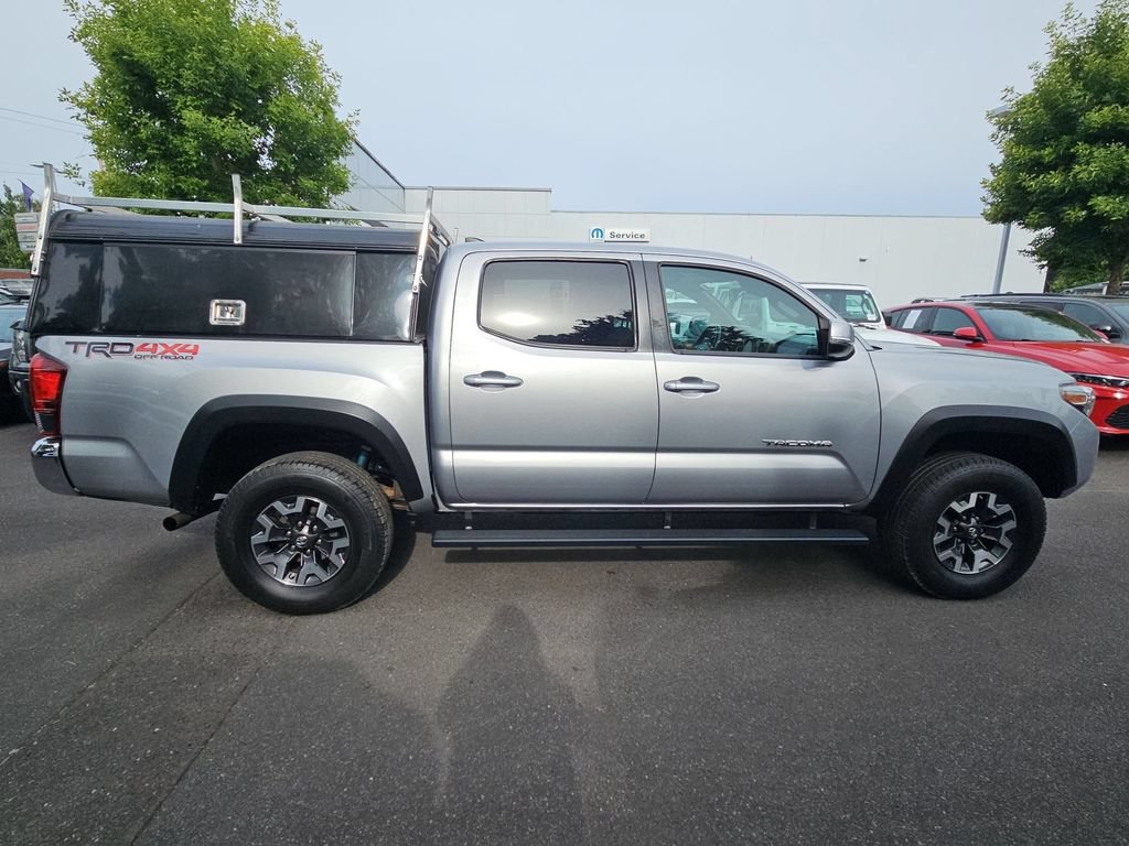 Used 2019 Toyota Tacoma TRD Off-Road AWD/4WD image 8