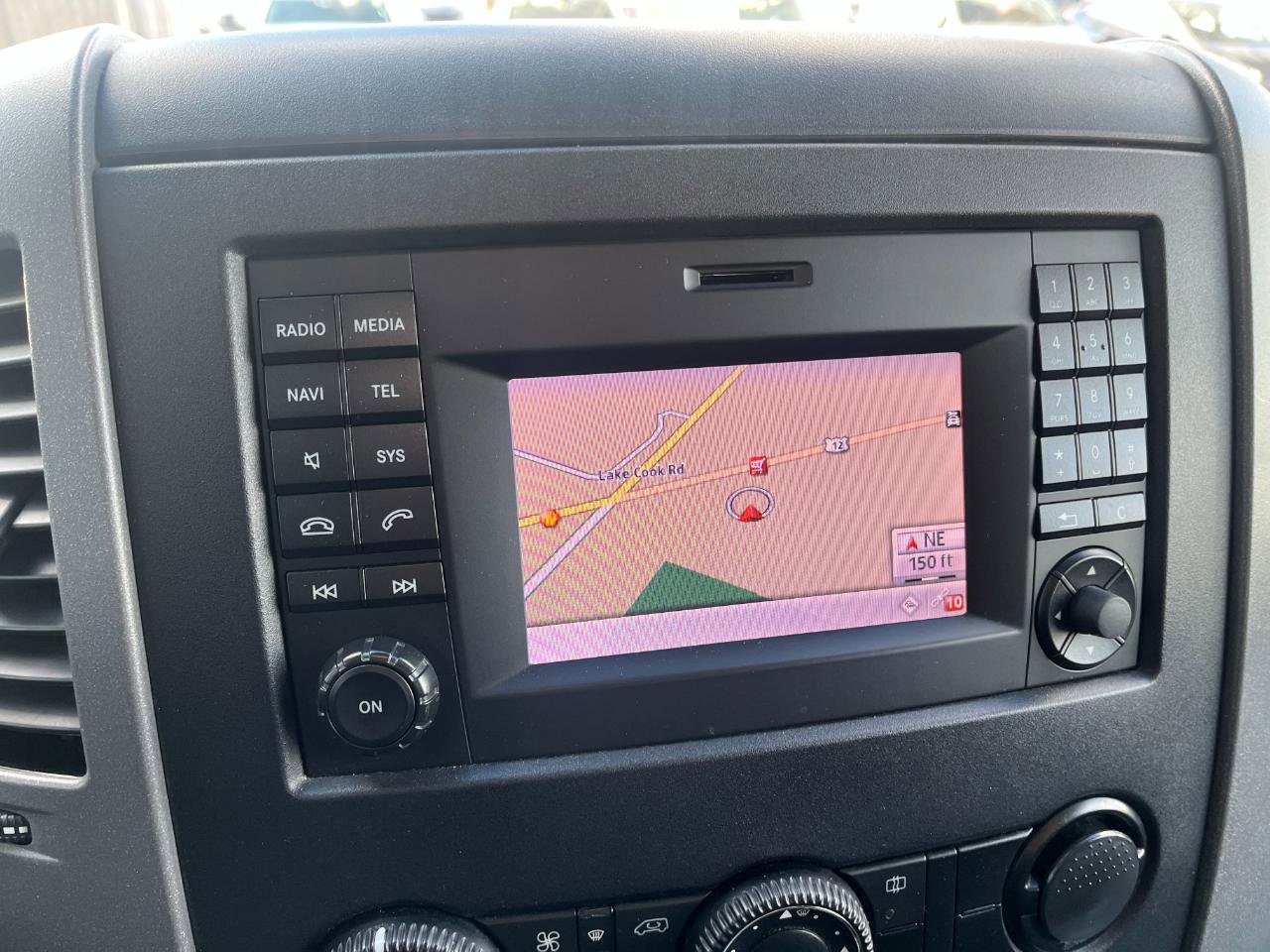 Used 2015 Mercedes-Benz Sprinter 2500 image 33