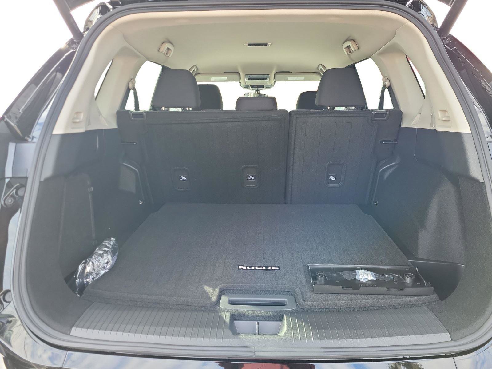 New 2026 Nissan Rogue SV w/ Cold Weather Package image 21