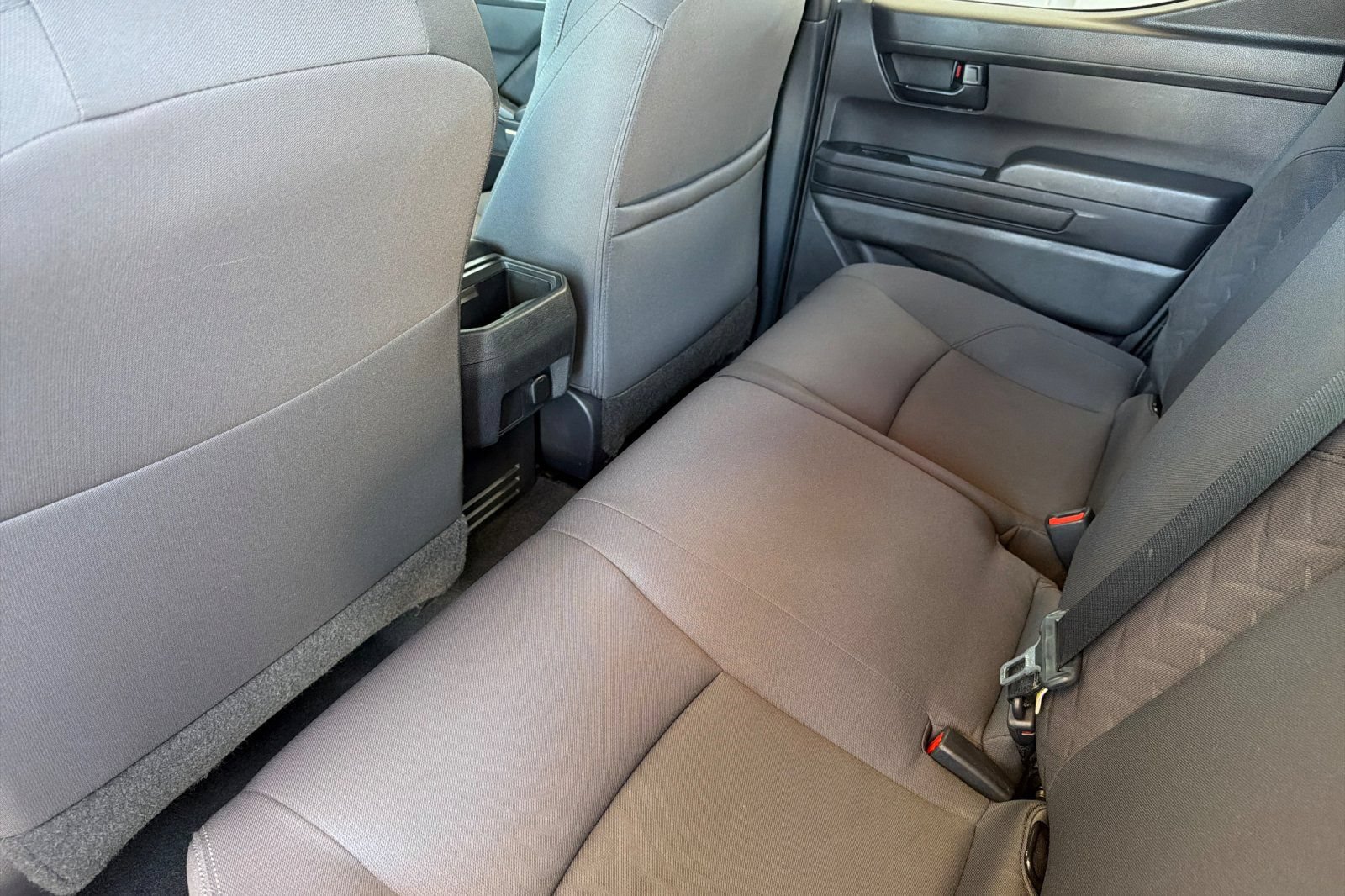 Certified 2024 Toyota Tacoma SR5 AWD/4WD image 15
