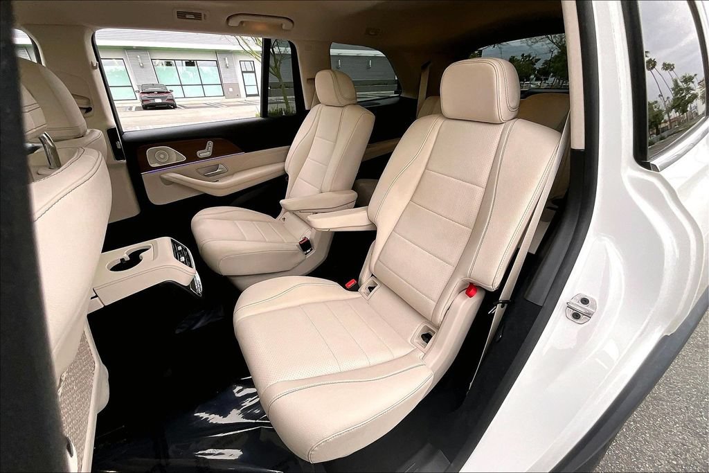 Used 2023 Mercedes-Benz GLS 450 4MATIC image 19