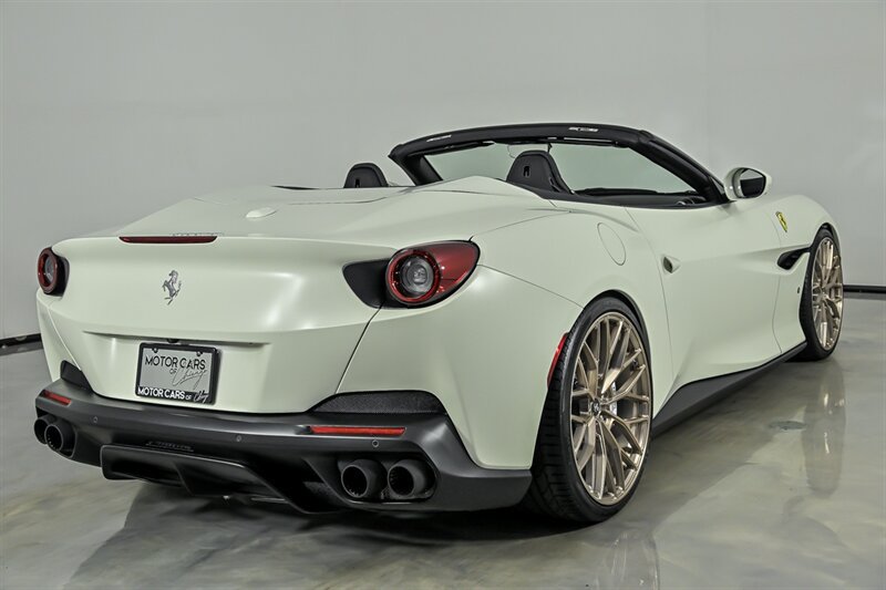 Used 2019 Ferrari Portofino RWD image 10