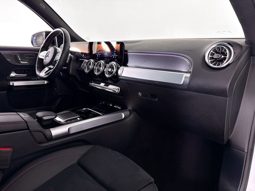 Used 2023 Mercedes-Benz GLB 250 image 13