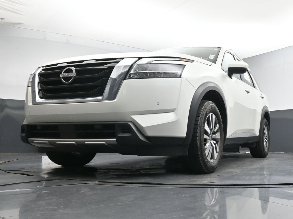 Used 2023 Nissan Pathfinder SL image 36