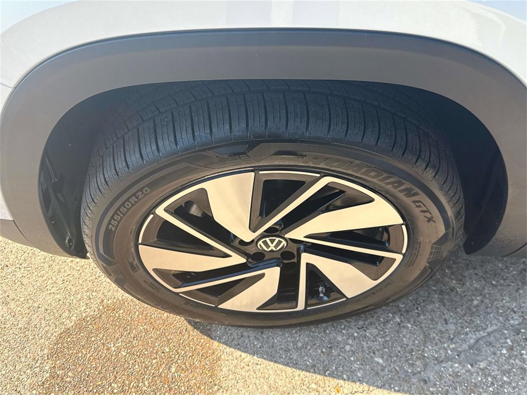 New 2026 Volkswagen Atlas SEL image 6