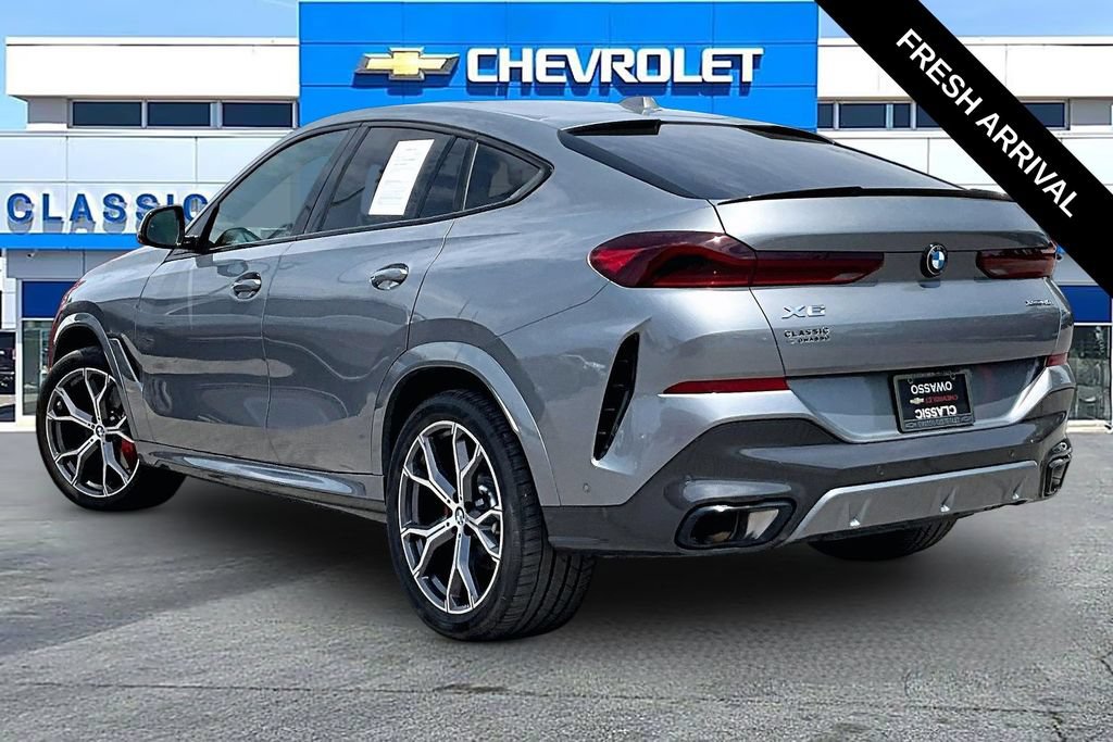 Used 2024 BMW X6 xDrive40i w/ Executive Package AWD/4WD image 3