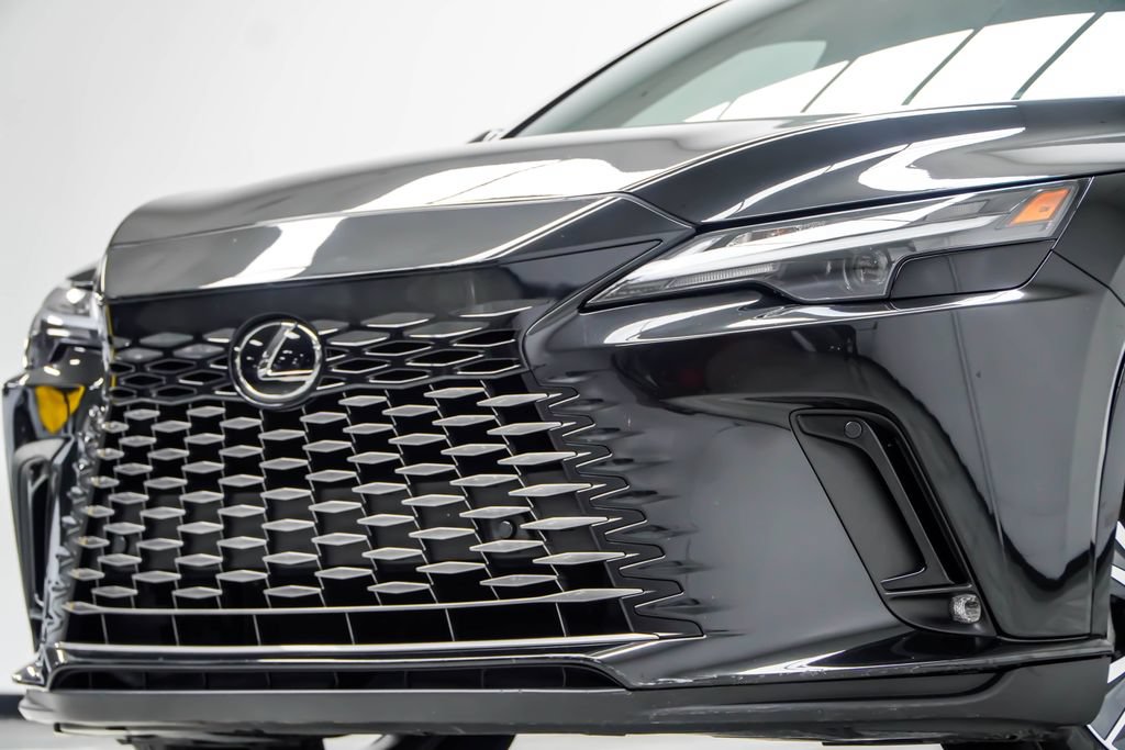 Used 2024 Lexus RX 350 FWD w/ Technology Package image 2